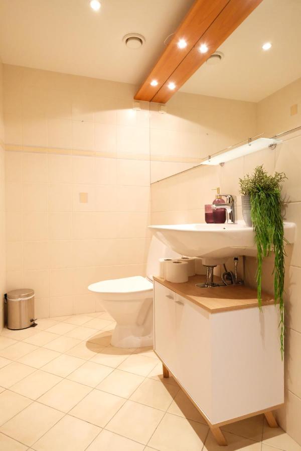 Tallinn City Apartments Roosikrantsi Talin Exterior foto